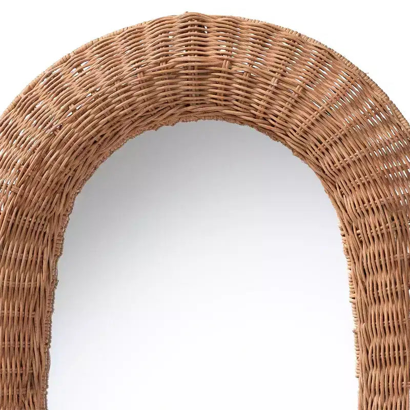 Specchio da parete ovale in rattan marrone naturale, singolo, con cornice intrecciata