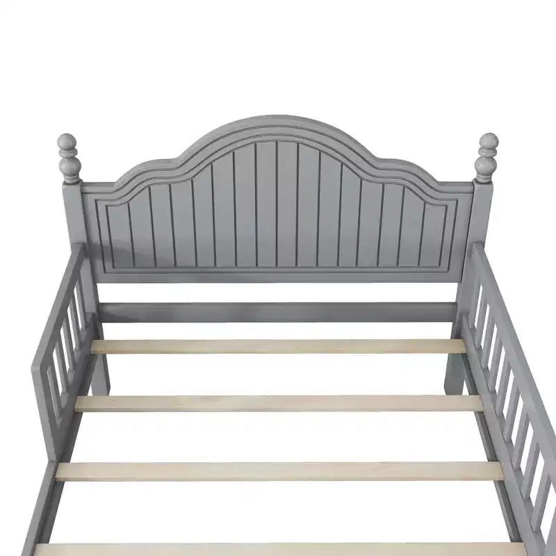 Letto a piattaforma per bambini grigio/bianco con testiera, pediera e sponde di sicurezza – Singolo / Una piazza e mezza