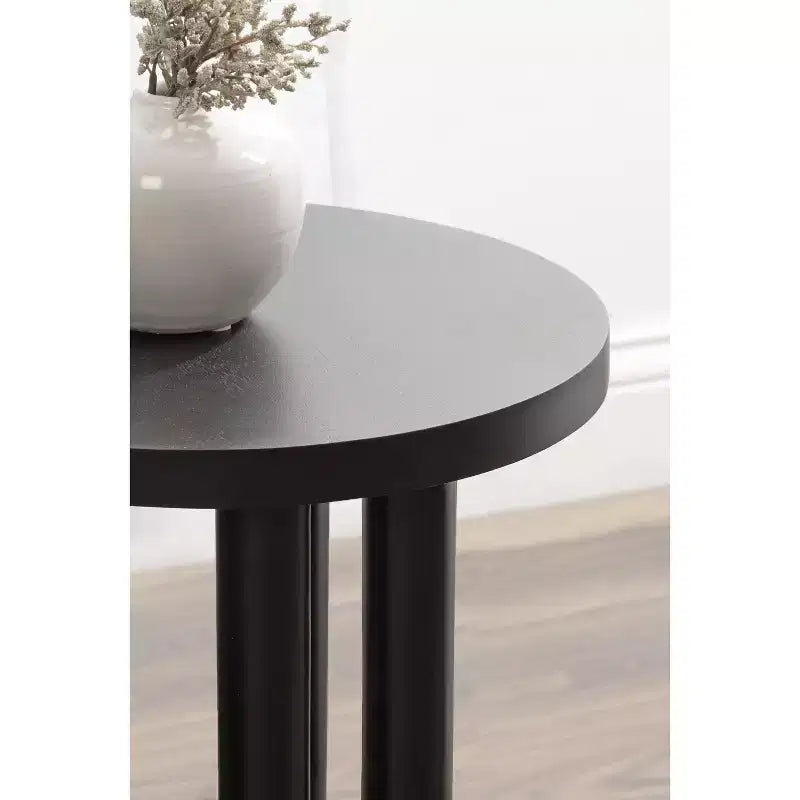 Tavolino rotondo nero/naturale in legno, gambe treppiede, 1 posto