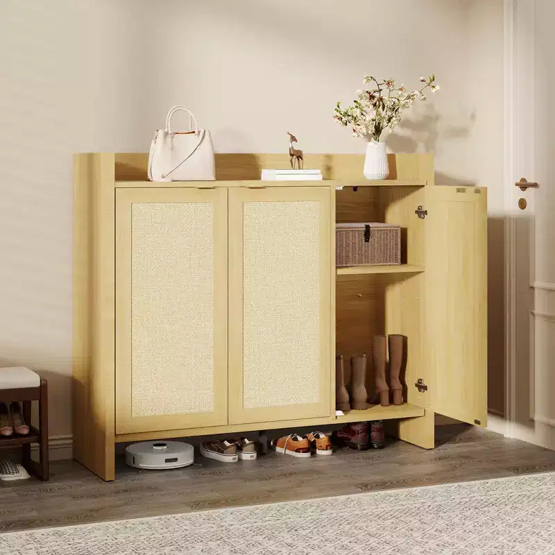 Cassettiera portascarpe con anta in rattan color rovere scuro/rovere chiaro, 3 ante, 6 ripiani, capacità 12+ paia